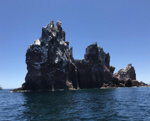 Santana Sailing Sea of Cortez slow sailing cruise navigating